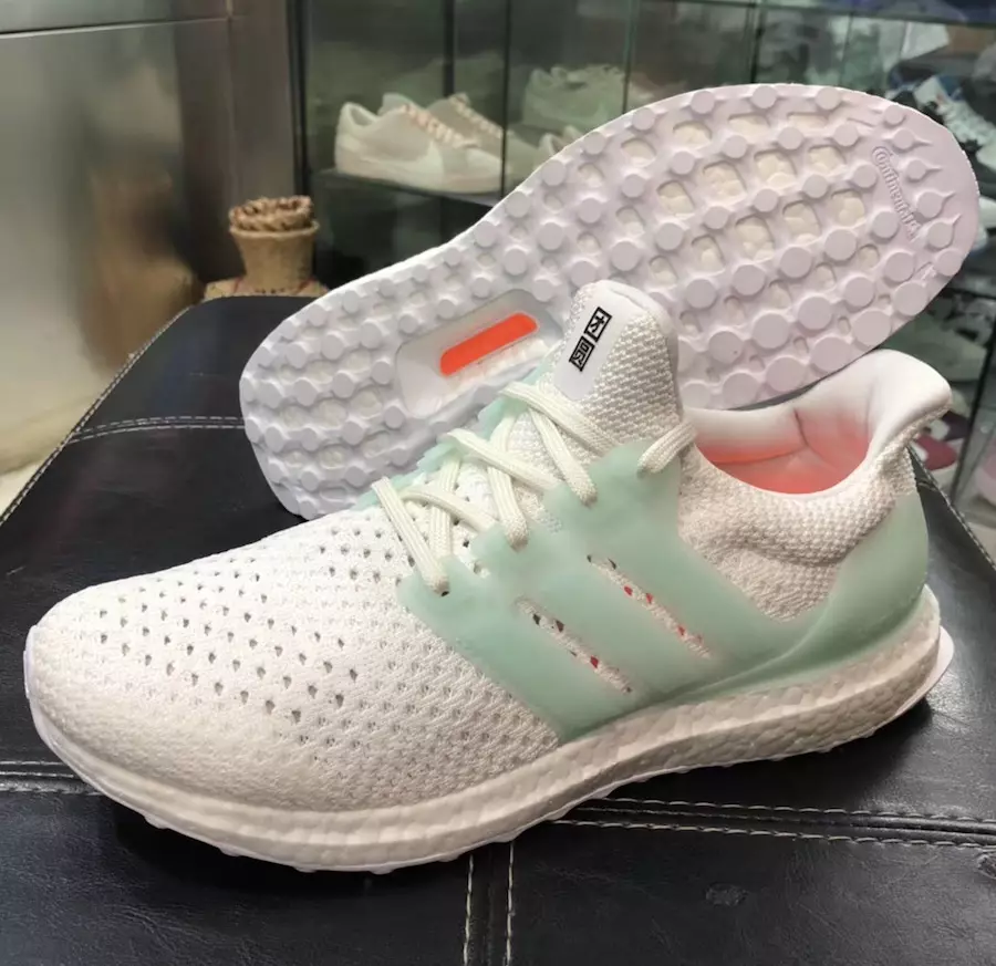 adidas Ultra Boost Glow Blanc Menthe Échantillon