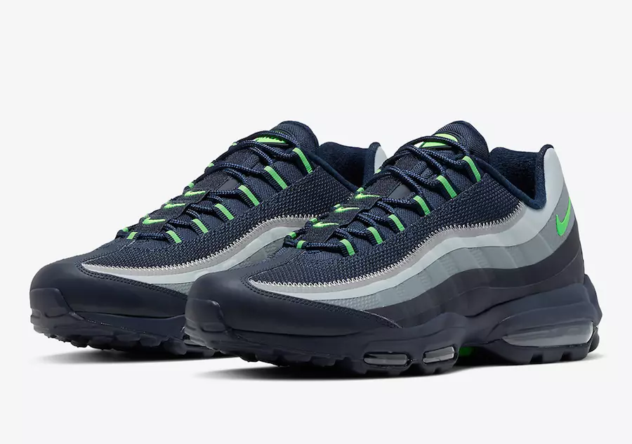 Nike Air Max 95 Ultra သည် Seattle Seahawks အရောင်များ ရောက်ရှိလာသည်။