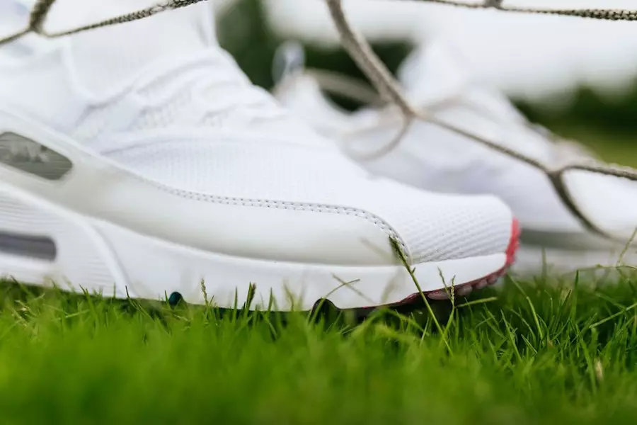 Nike Air Max 90 EZ White Metallic Silver