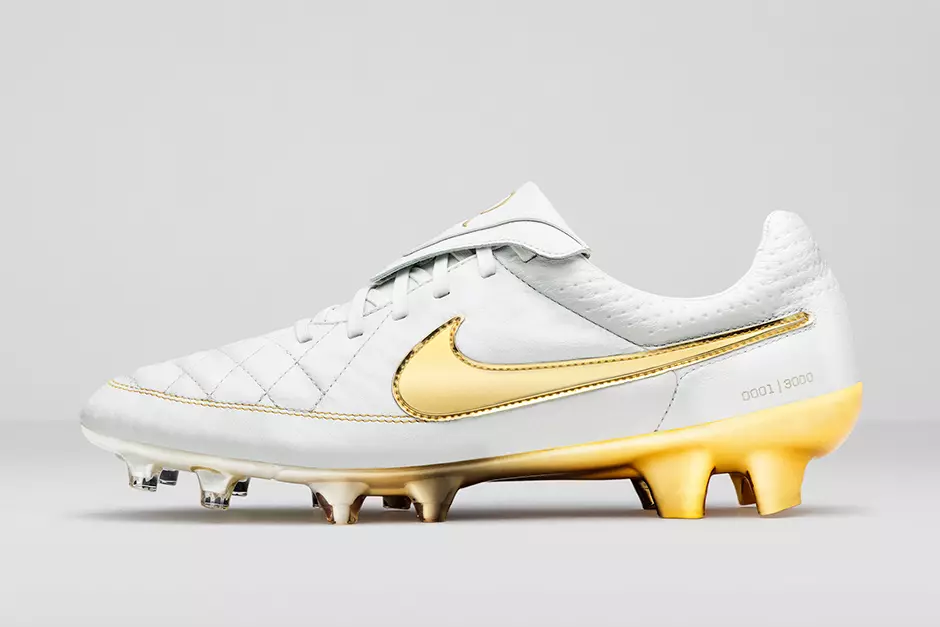 Nike Tiempo Legend Toque de oro