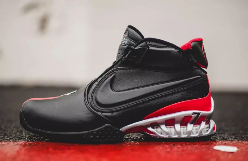 تم إطلاق Nike Zoom Vick 2 Colorway آخر للتو