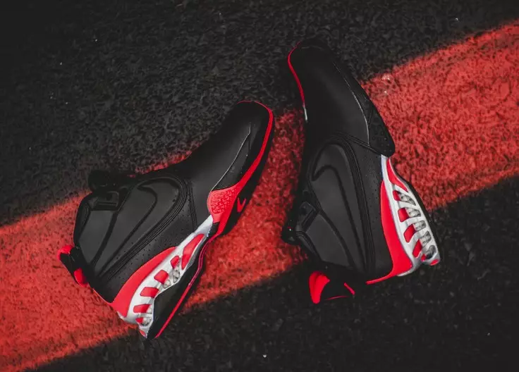 Nike Zoom Vick 2 블랙 유니버시티 레드