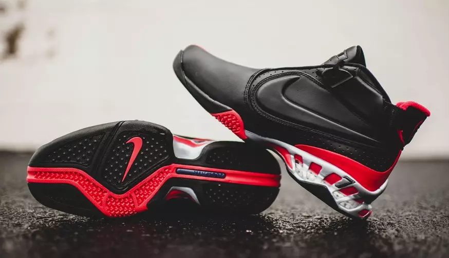 Nike Zoom Vick 2 musta yliopiston punainen