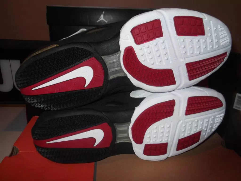 Nike Zoom Vick 1 Bianche Nere Rosse