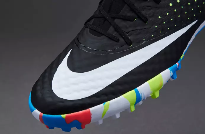 Nike MercurialX Finale көшесі