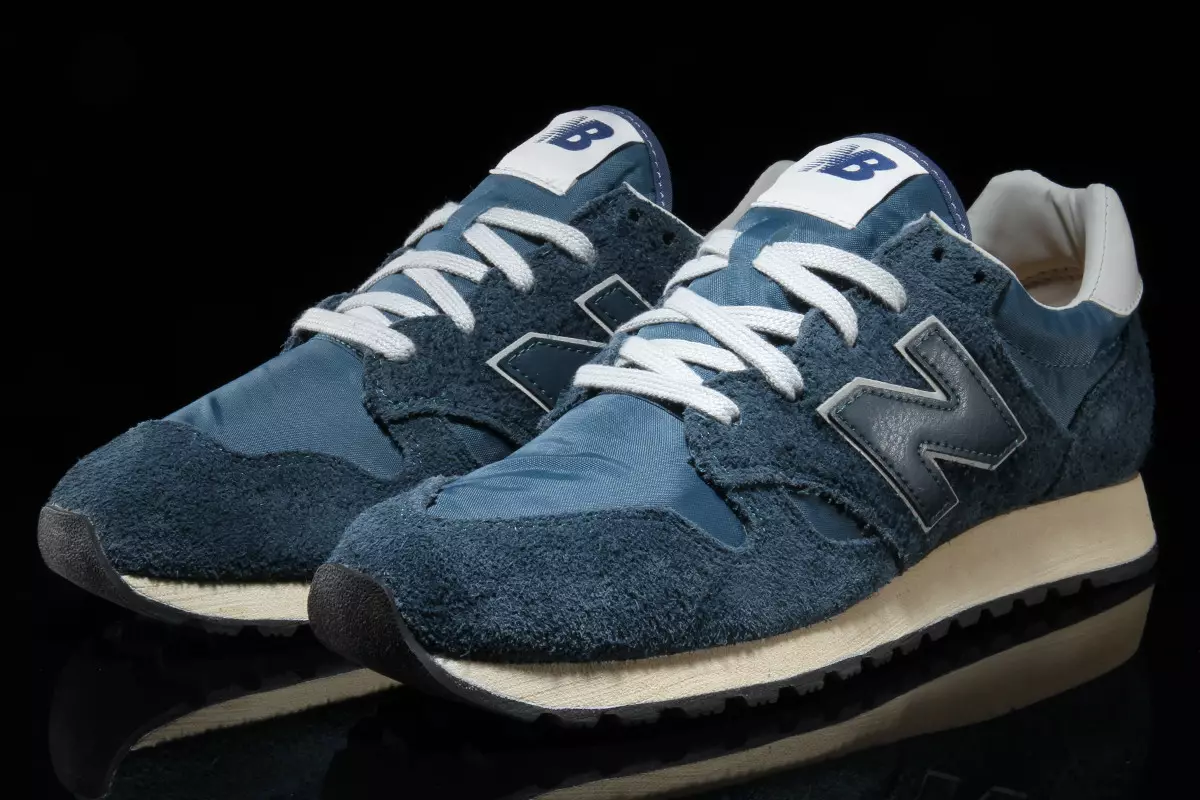 New Balance 520 Hoer Suede Pack