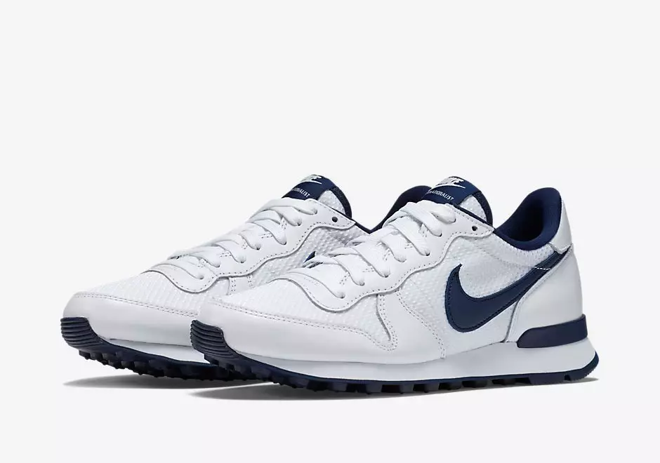 Бастаи кушодаи Nike Internationalist French