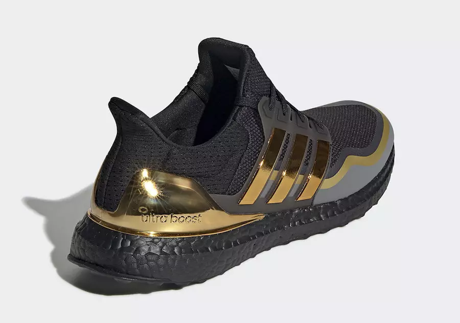 تاريخ إصدار أديداس Ultra Boost Black Gold EG8102