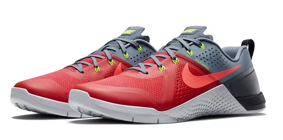 Nike MetCon 1 Daring Red