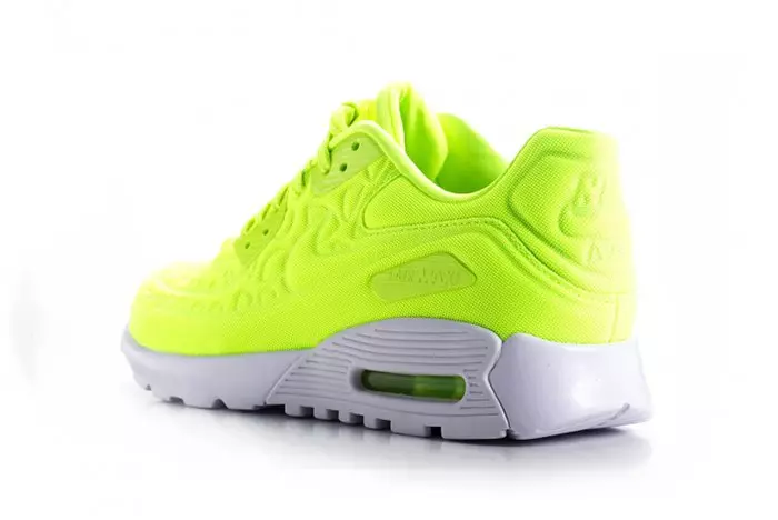 Nike Air Max 90 Ultra Plush Volt