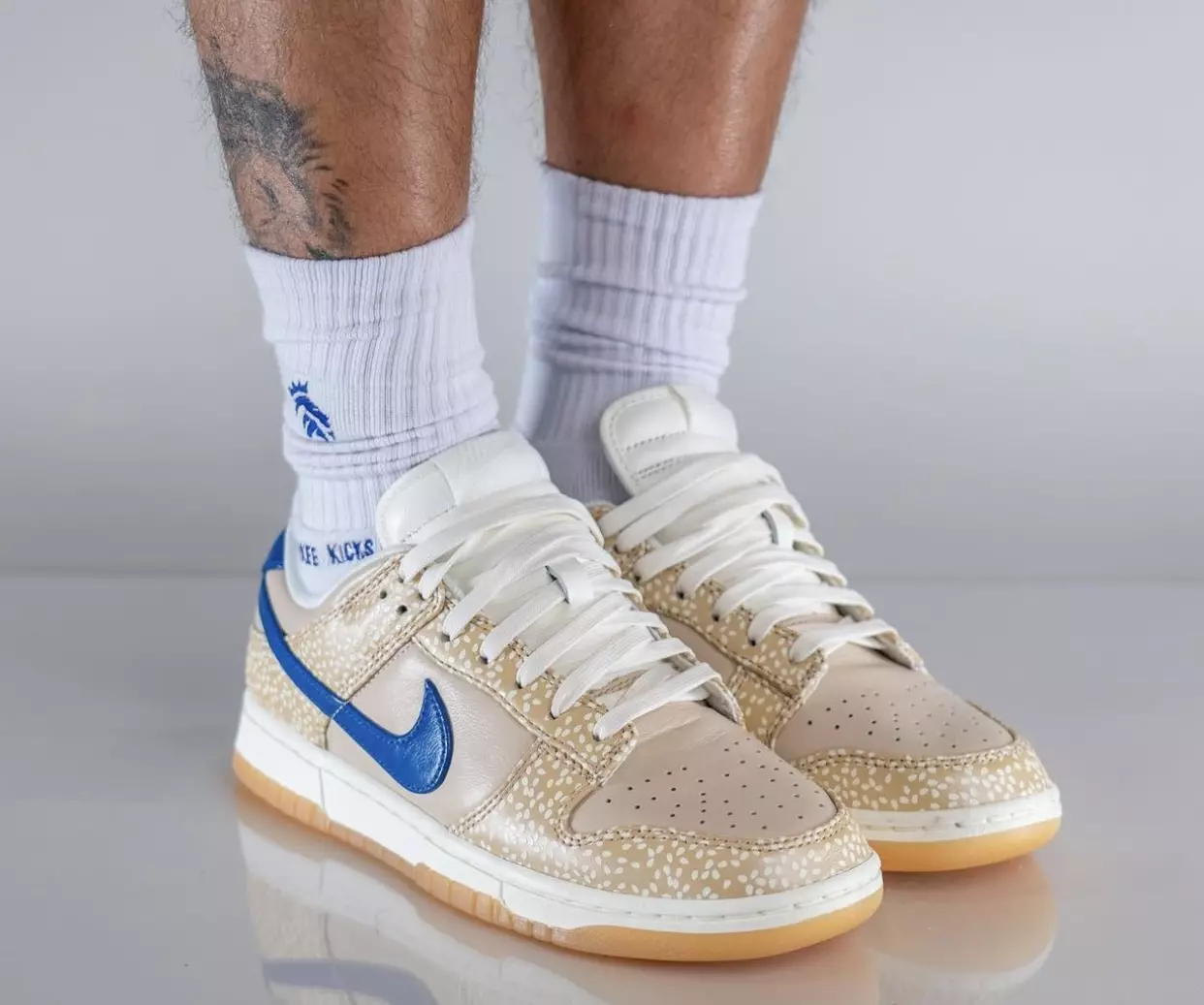 تاریخ انتشار Nike Dunk Low Sesame DZ4853-200 روی پا