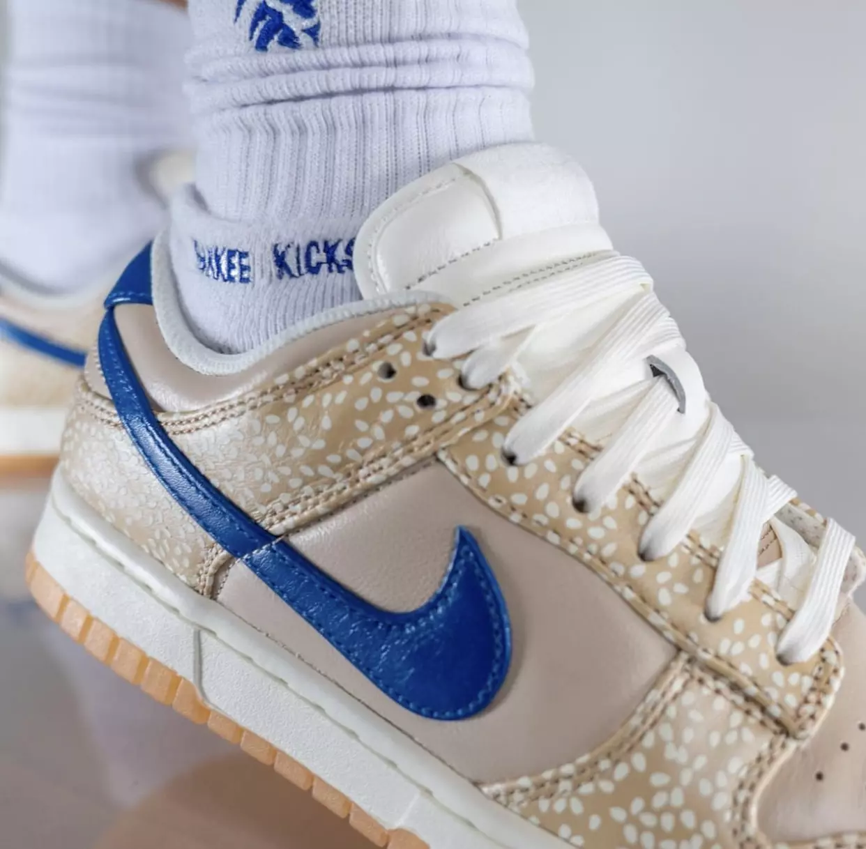 Nike Dunk Low Sesame DZ4853-200 izlaišanas datums uz kājām