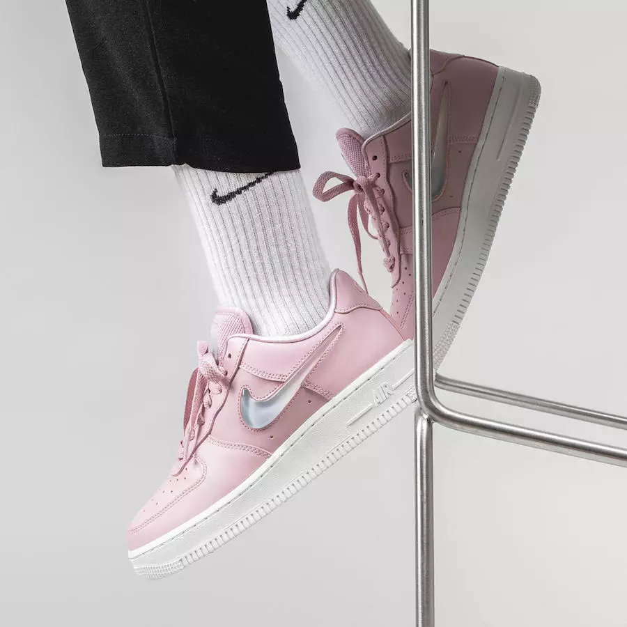 Nike Air Force 1 Premium Plum Chalk AH6827-500