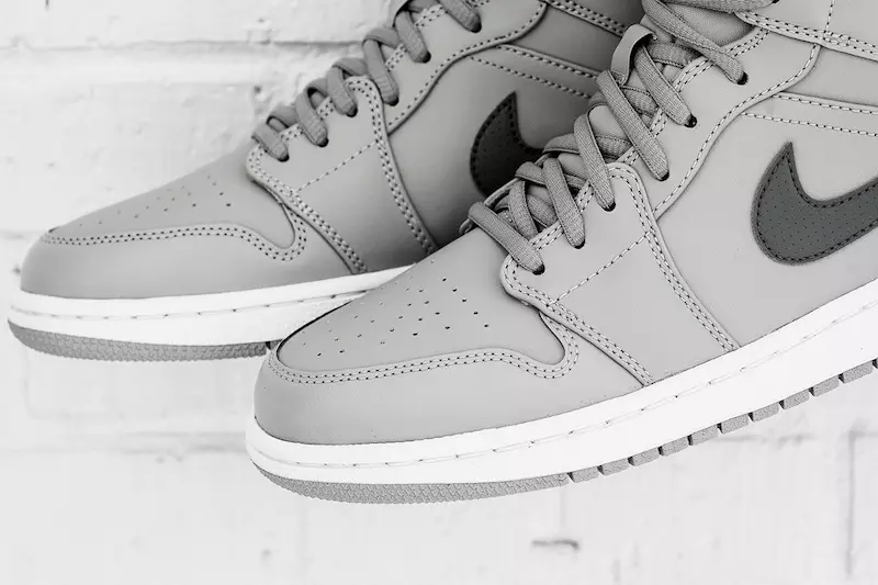 Air Jordan 1 Mid Wolf Grey მაგარი ნაცრისფერი