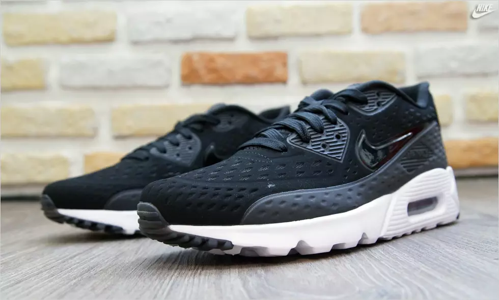 Nike Air Max 90 Ultra BR Hitam Putih