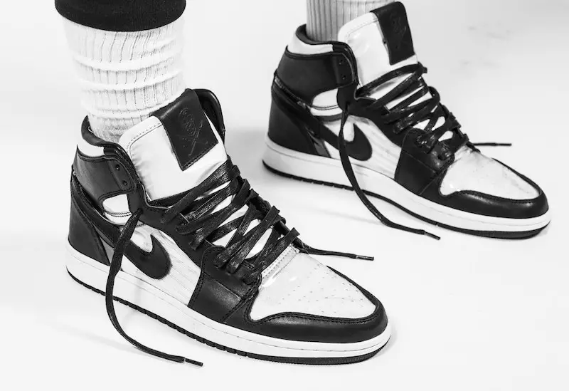 מנתח הנעליים Comme des Garcons Air Jordan 1 Custom