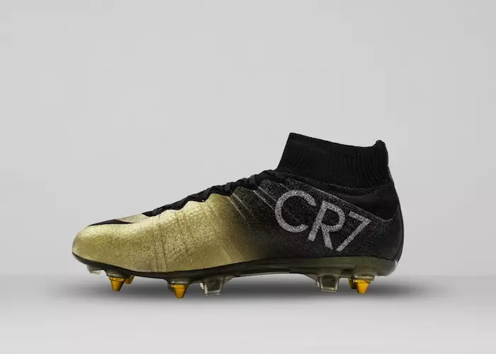 ナイキ-マーキュリアル-cr7-レア-ゴールド-5