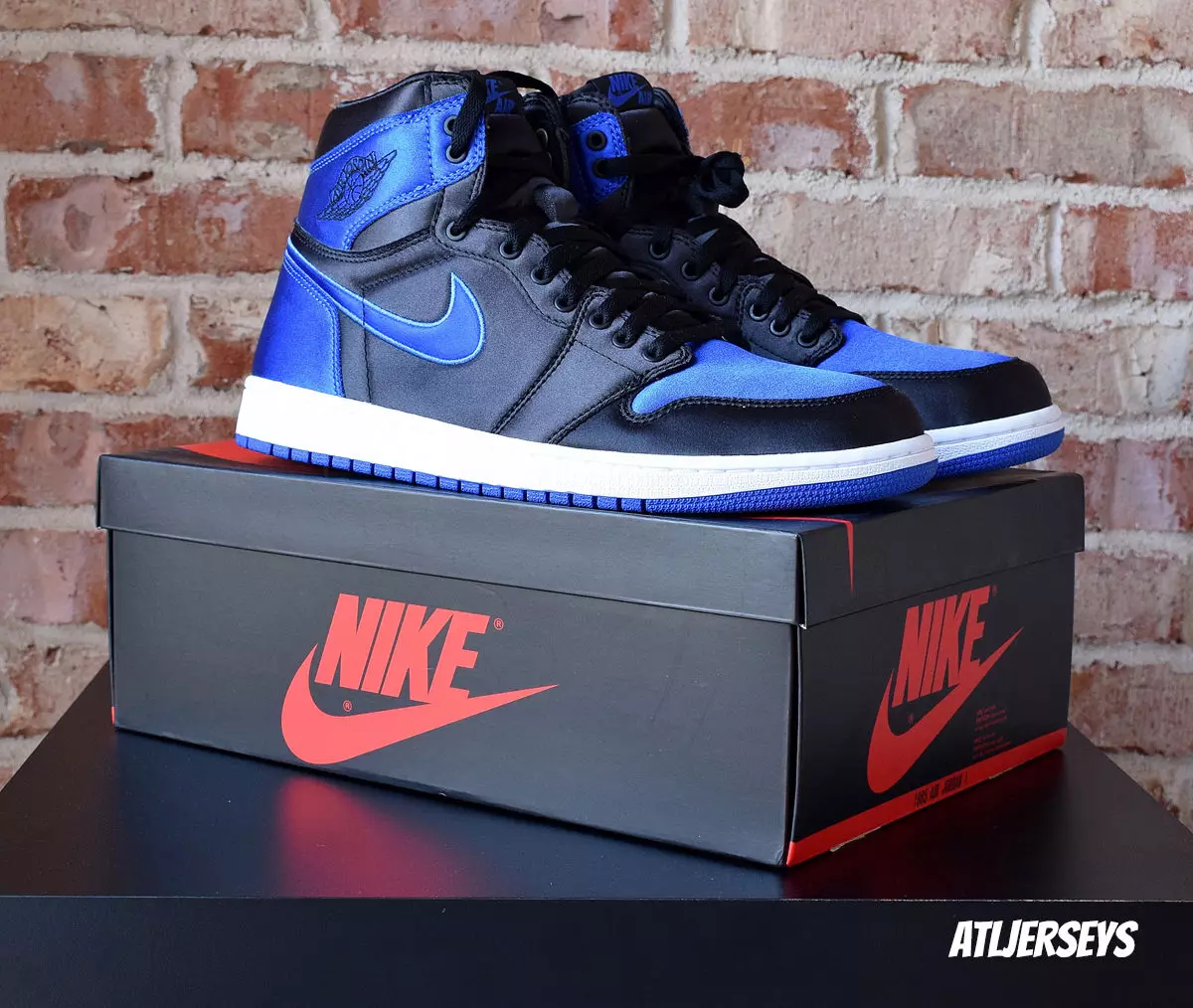 Air Jordan 1 OG Satin Royal 921193-007