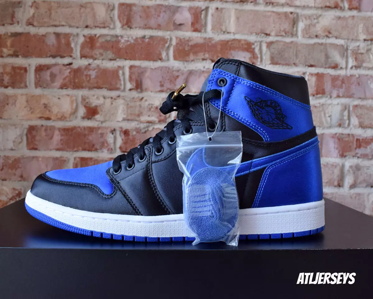 Air Jordan 1 OG Satin Royal 921193-007