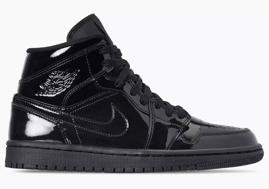 Air Jordan 1 Mid Release သည် Triple Black Patent Leather ဖြစ်သည်။