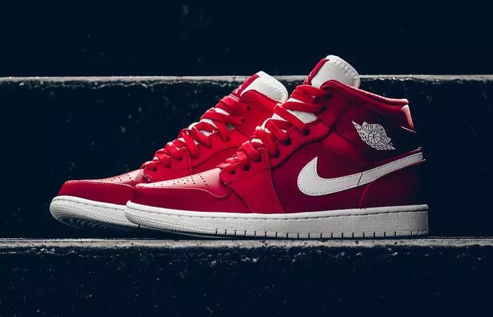 Air Jordan 1 Mid Gym Rood Wit 554724-600