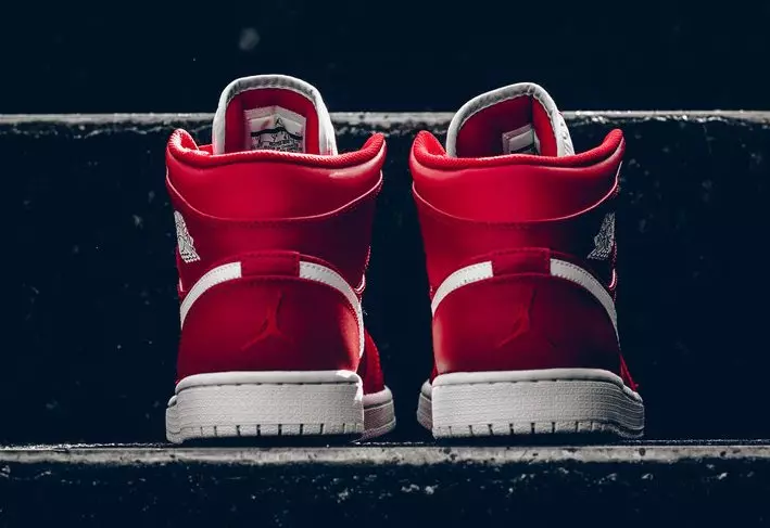 Air Jordan 1 Mid Gym Rouge Blanc 554724-600