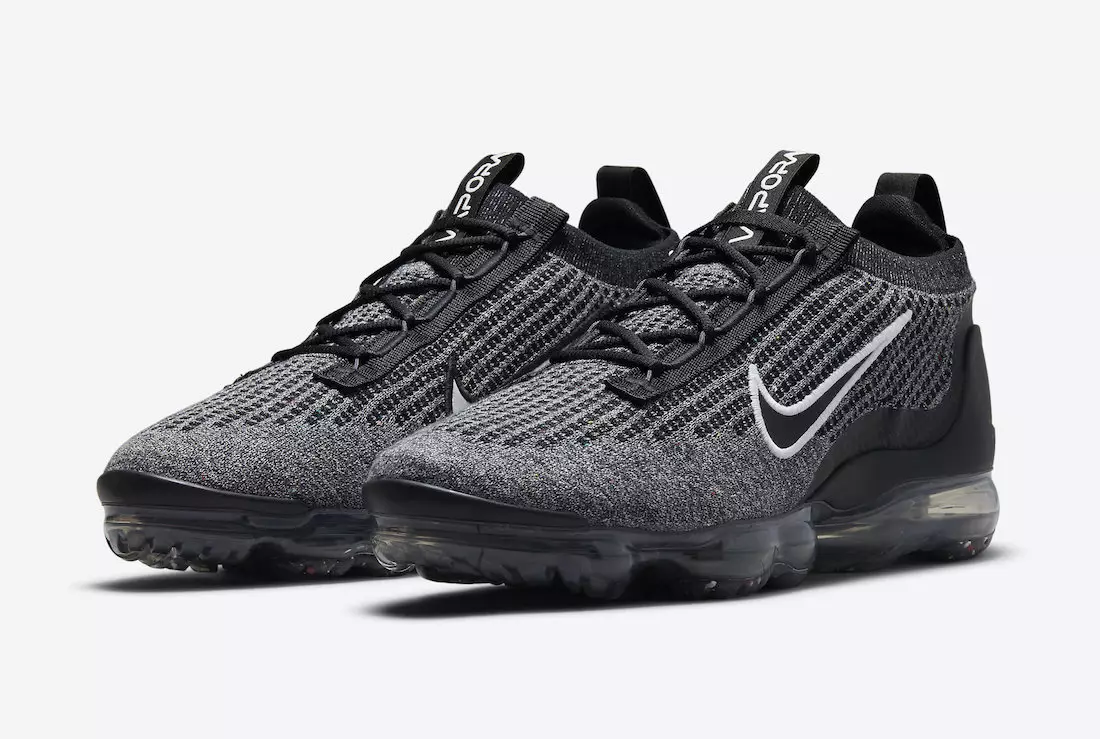 Oreo-témájú Nike Air VaporMax 2021 újrahasznosított anyagokkal