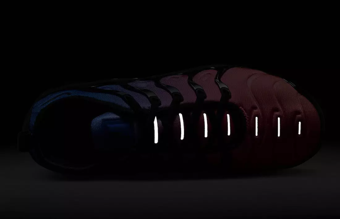 Nike Air VaporMax Plus Black Pink Gradient DX2746-400 дата выпуска