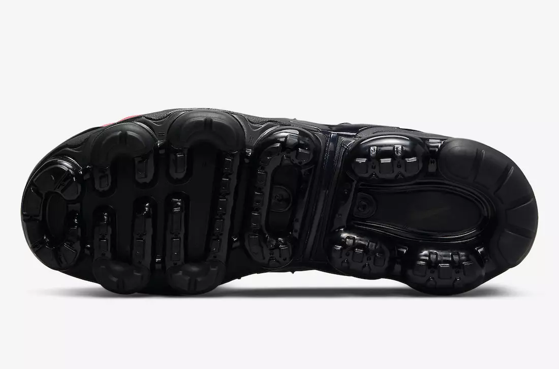 Nike Air VaporMax Plus Grádán Dubh Bándearg DX2746-400 Dáta Eisiúna