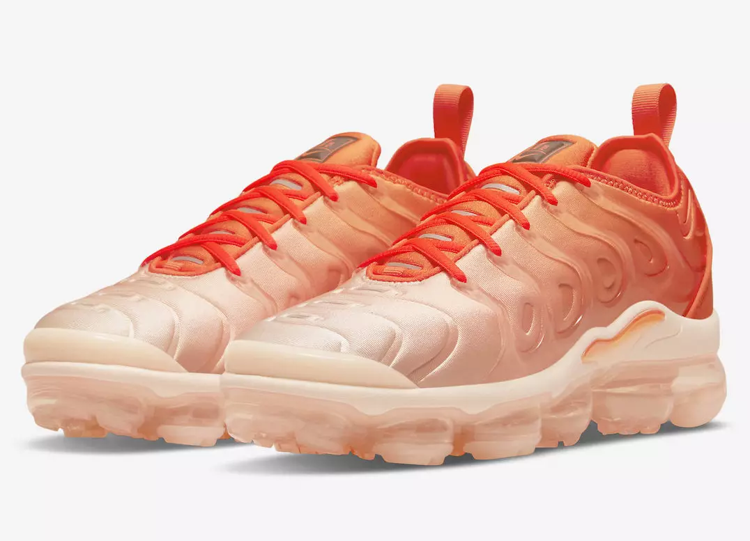 Gradients ya Machungwa Inashughulikia Hii Nike Air VaporMax Plus