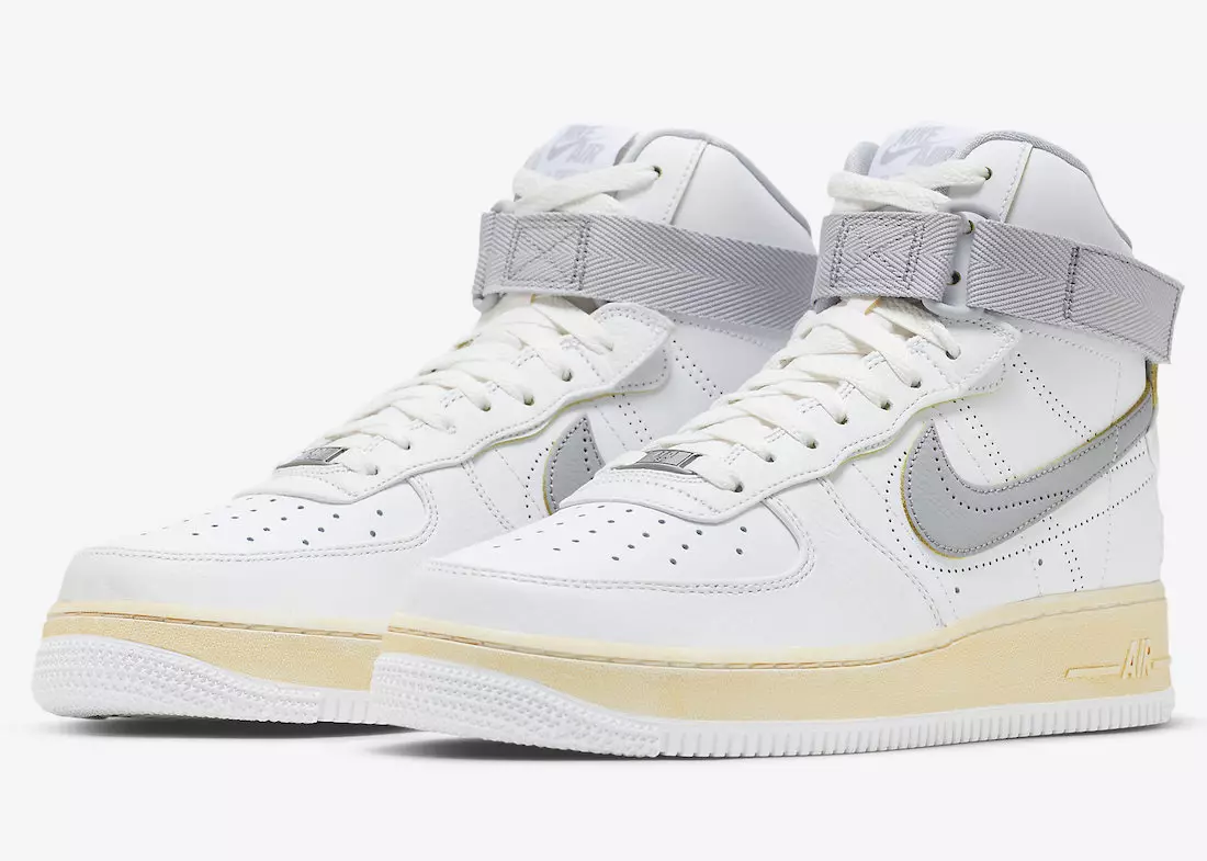 Nike добавя допълнително наслояване към тази висока Air Force 1