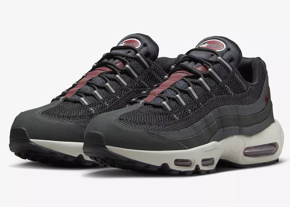 Nike Air Max 95 со светоотражающими элементами 3M и красным цветом Team Red