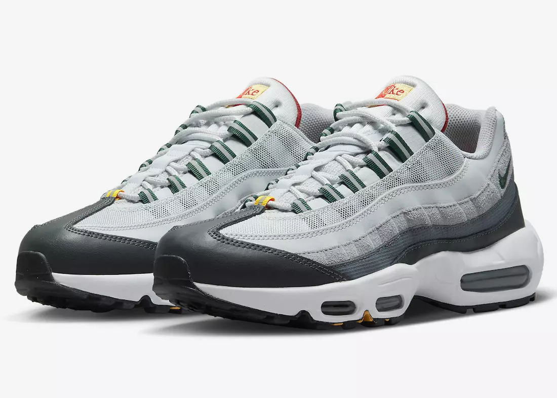 Nike Air Max 95 მოსამზადებელ სკოლაში მიდის