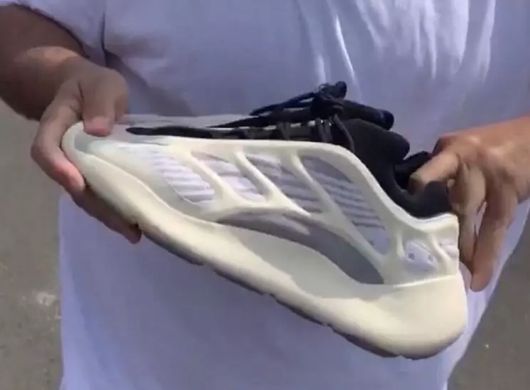 Adidas Yeezy Boost 700 V3 Azael izlaišanas datuma cena