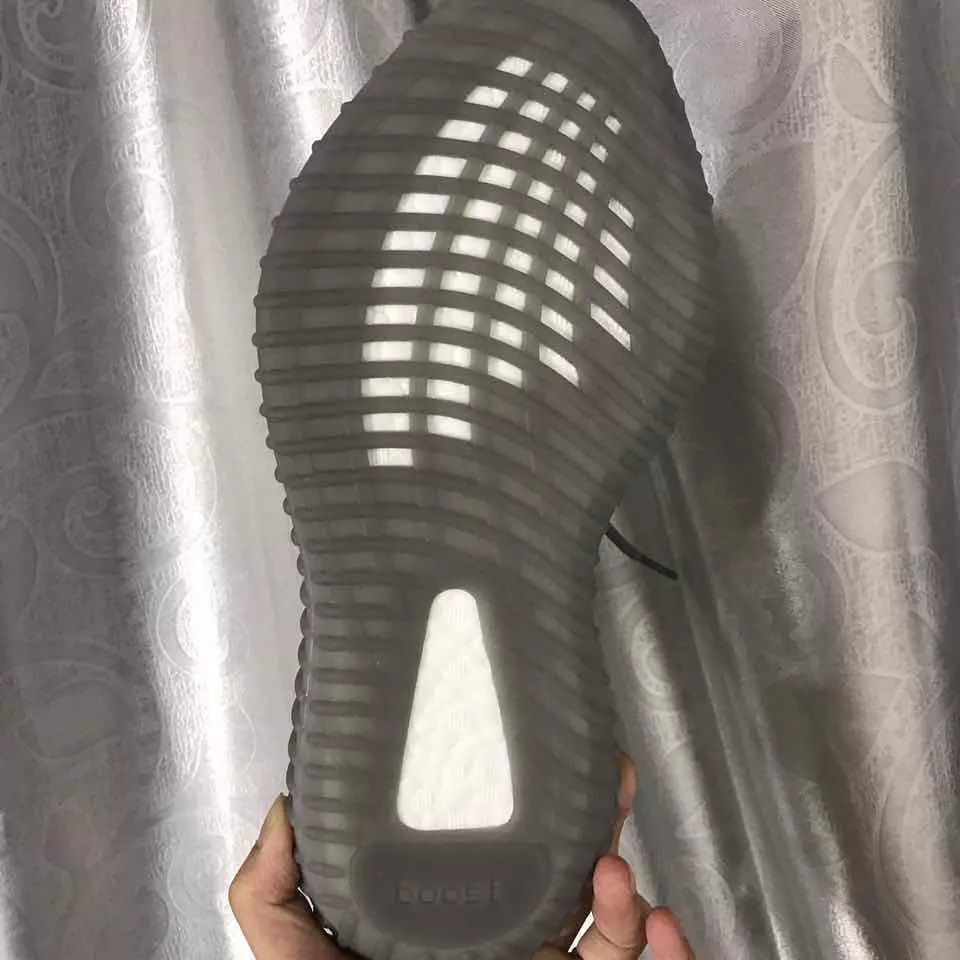 آدیداس Yeezy Boost 350 V2 نارنجی پررنگ AH2203