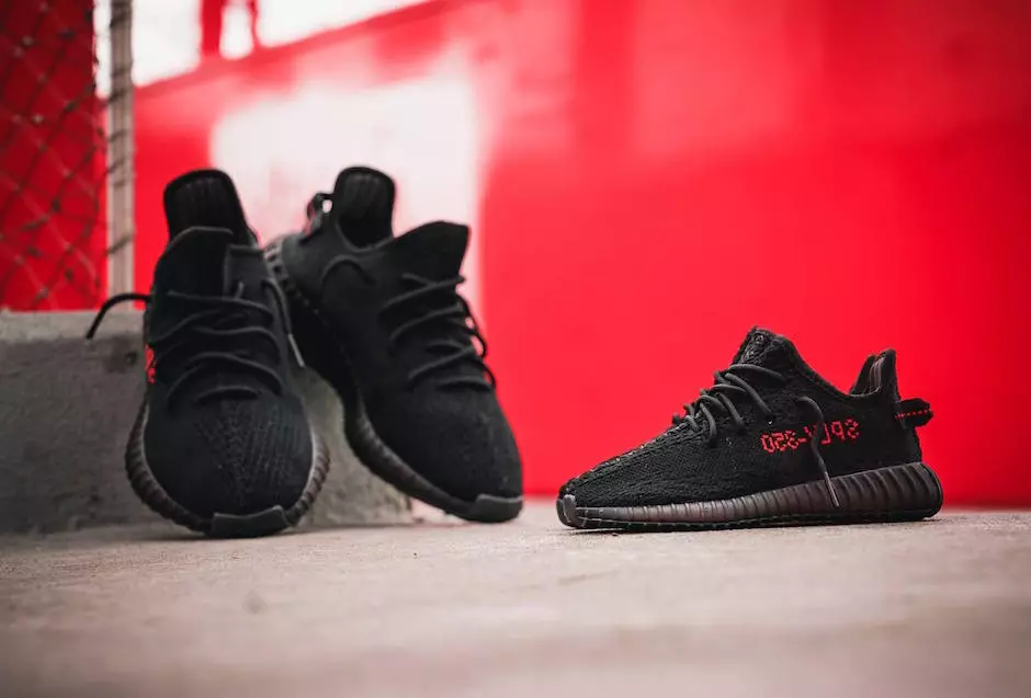 adidas Yeezy Boost 350 V2 Black Red санаи барориши