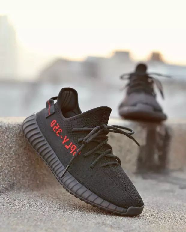 adidas Yeezy Boost 350 V2 Črna CP9652