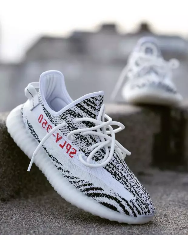 آدیداس Yeezy Boost 350 V2 Zebra CP9654