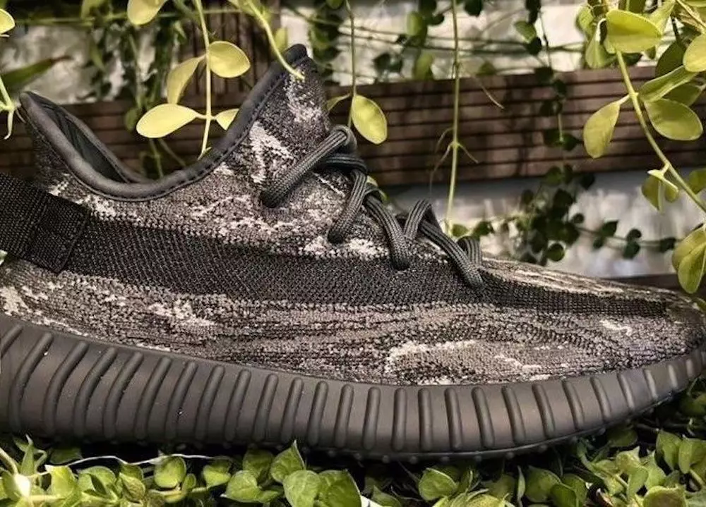 Adidas Yeezy Treisiú 350 V2 MX Grey Dáta Eisiúna Praghas