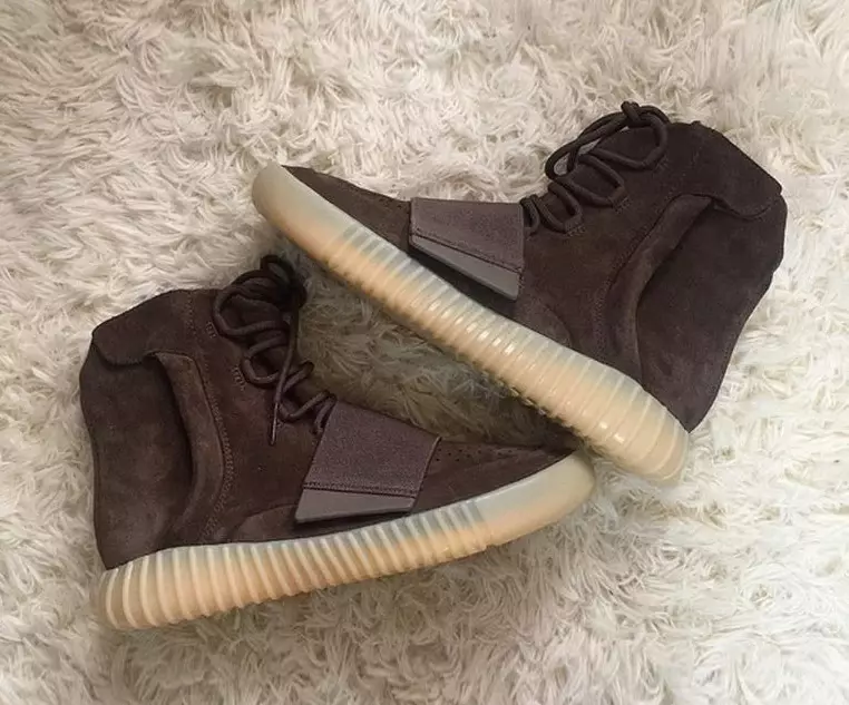 شکلات قهوه ای آدیداس Yeezy 750 Boost