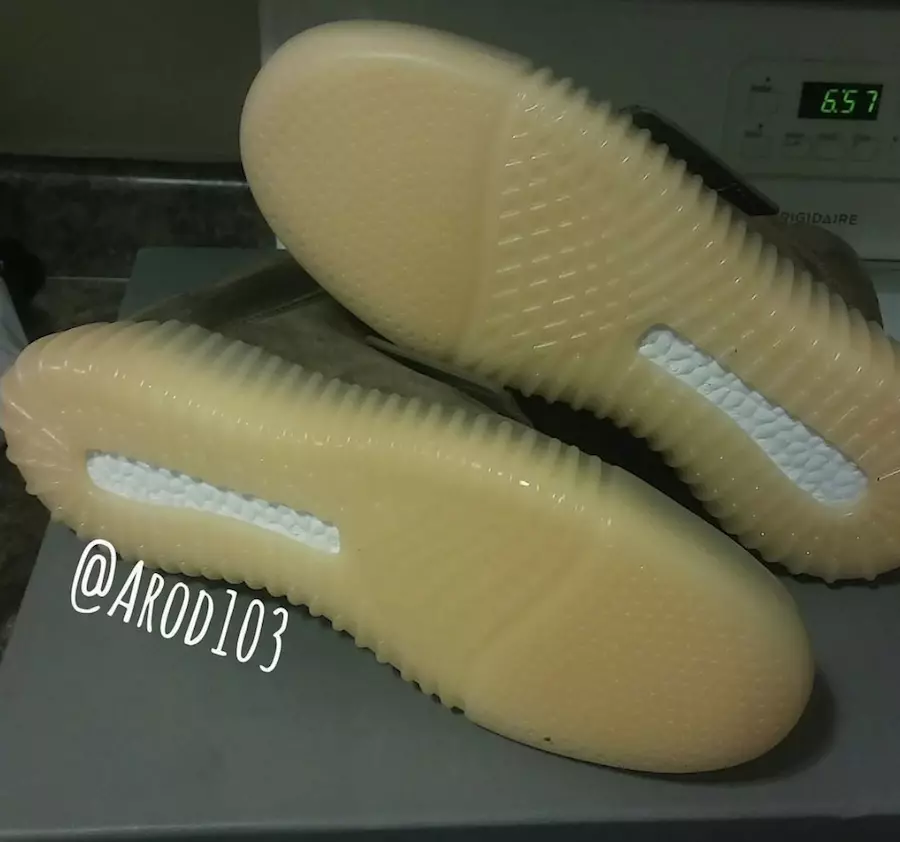 adidas Yeezy 750 Boost marró