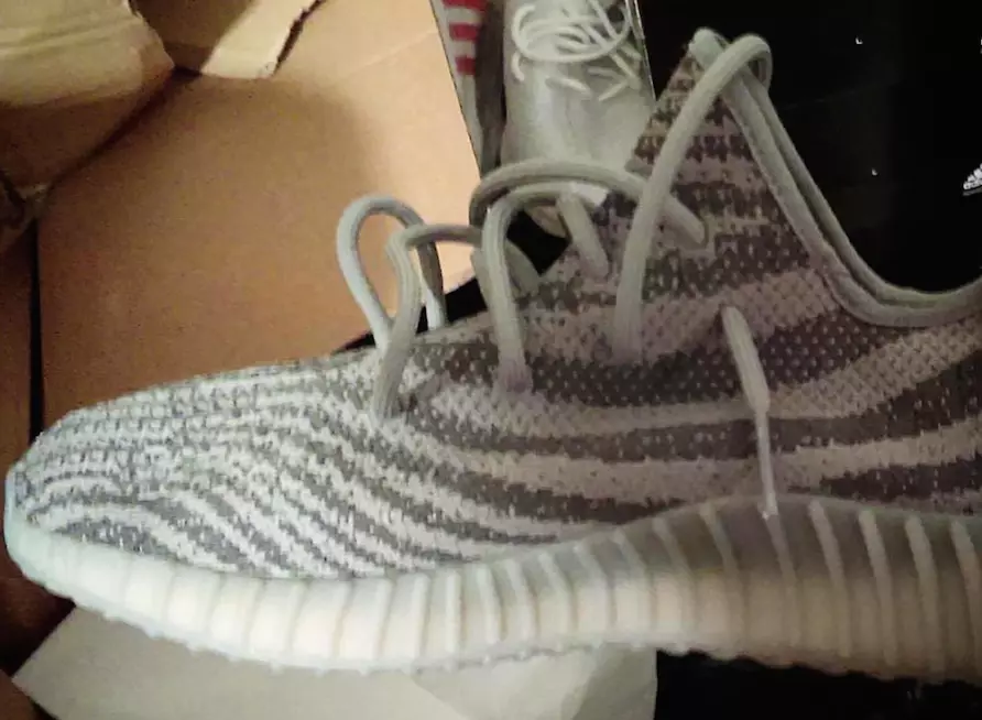 Evolucija adidas Yeezy 350 Boost