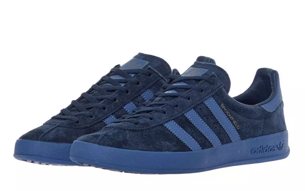 Data e lëshimit të adidas Broomfield Crew Navy Blue FX5678