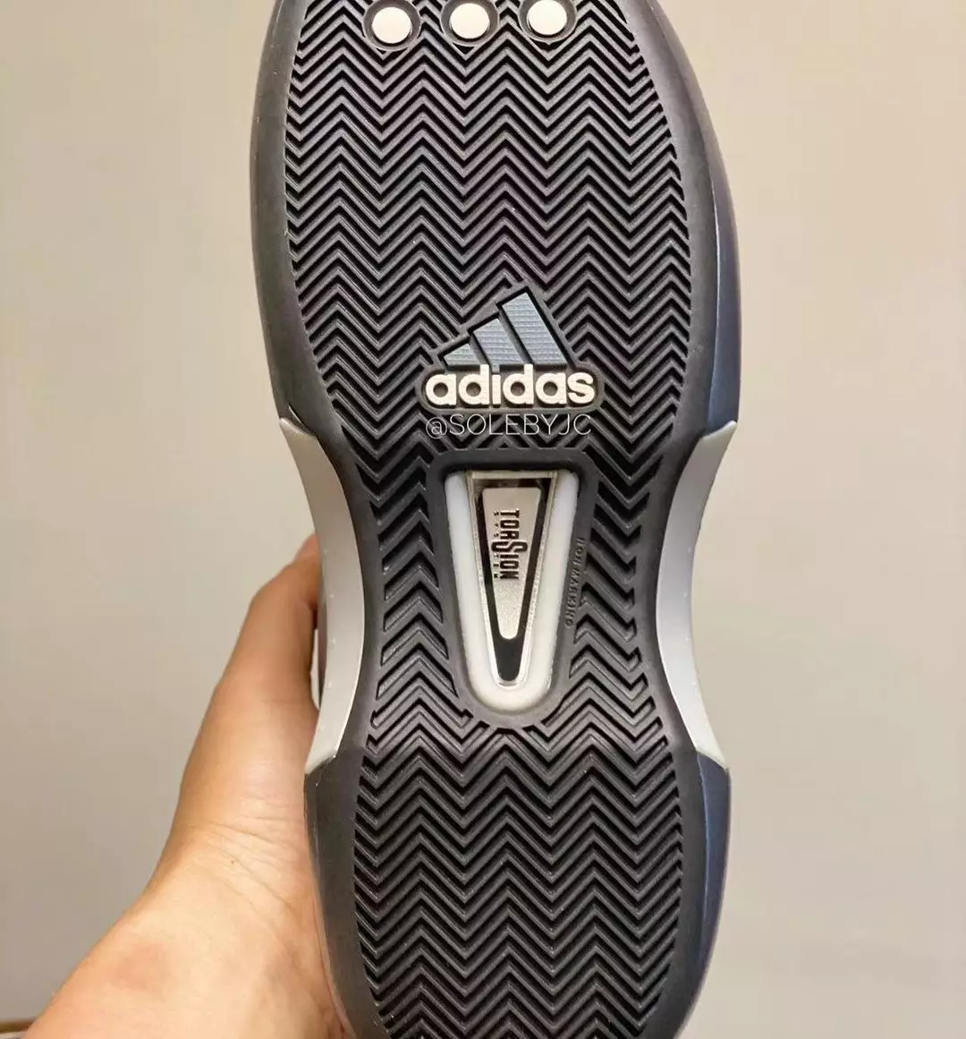 Кроссовки Adidas Crazy 1 Metallic Silver 2022 Дата выхода