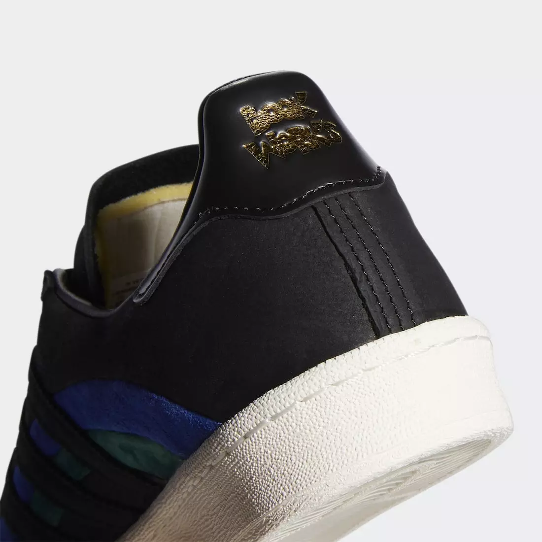 Корҳои китобҳои adidas Campus 80s GW3246 Санаи нашр