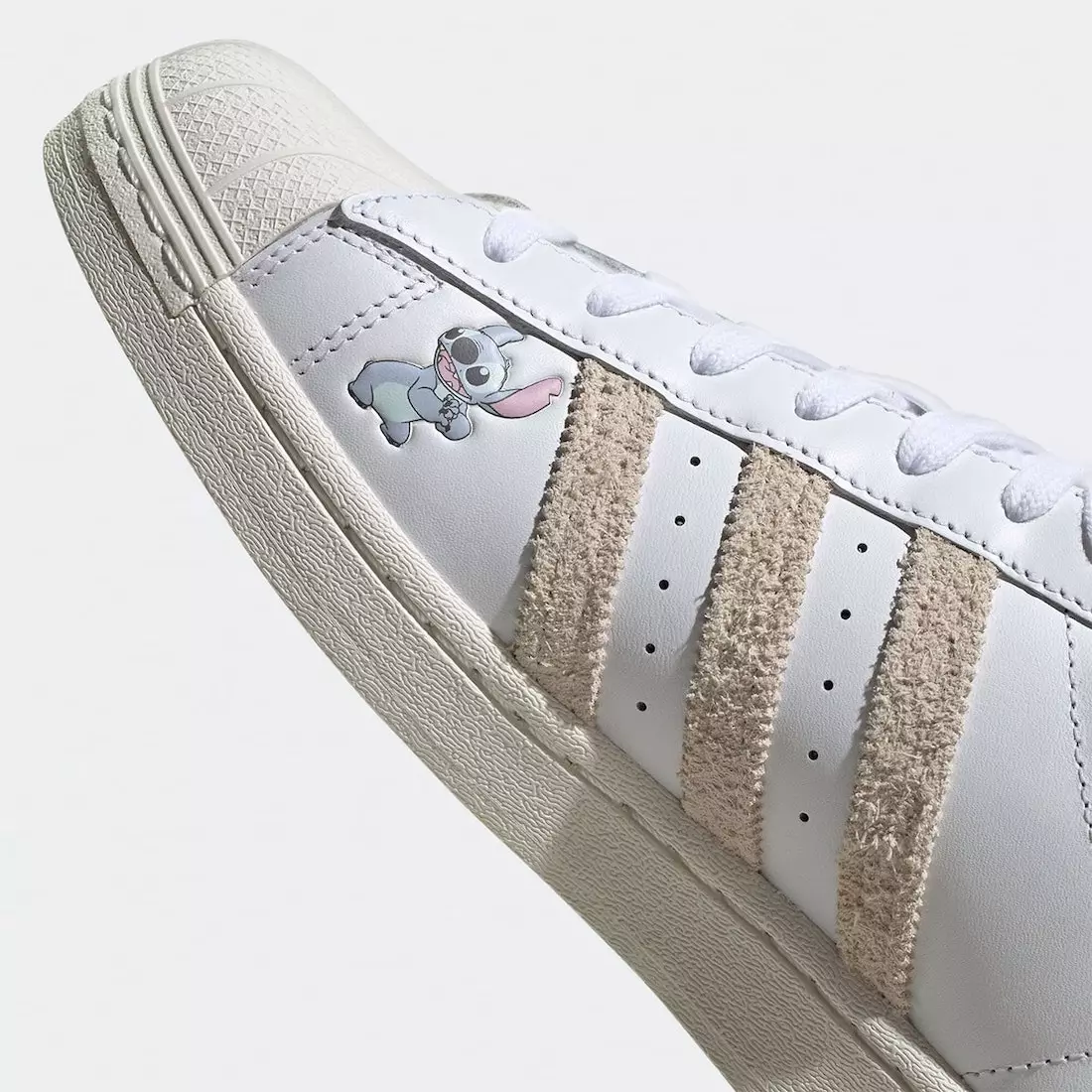 Lilo Stitch adidas Superstar HQ6356 Date de sortie