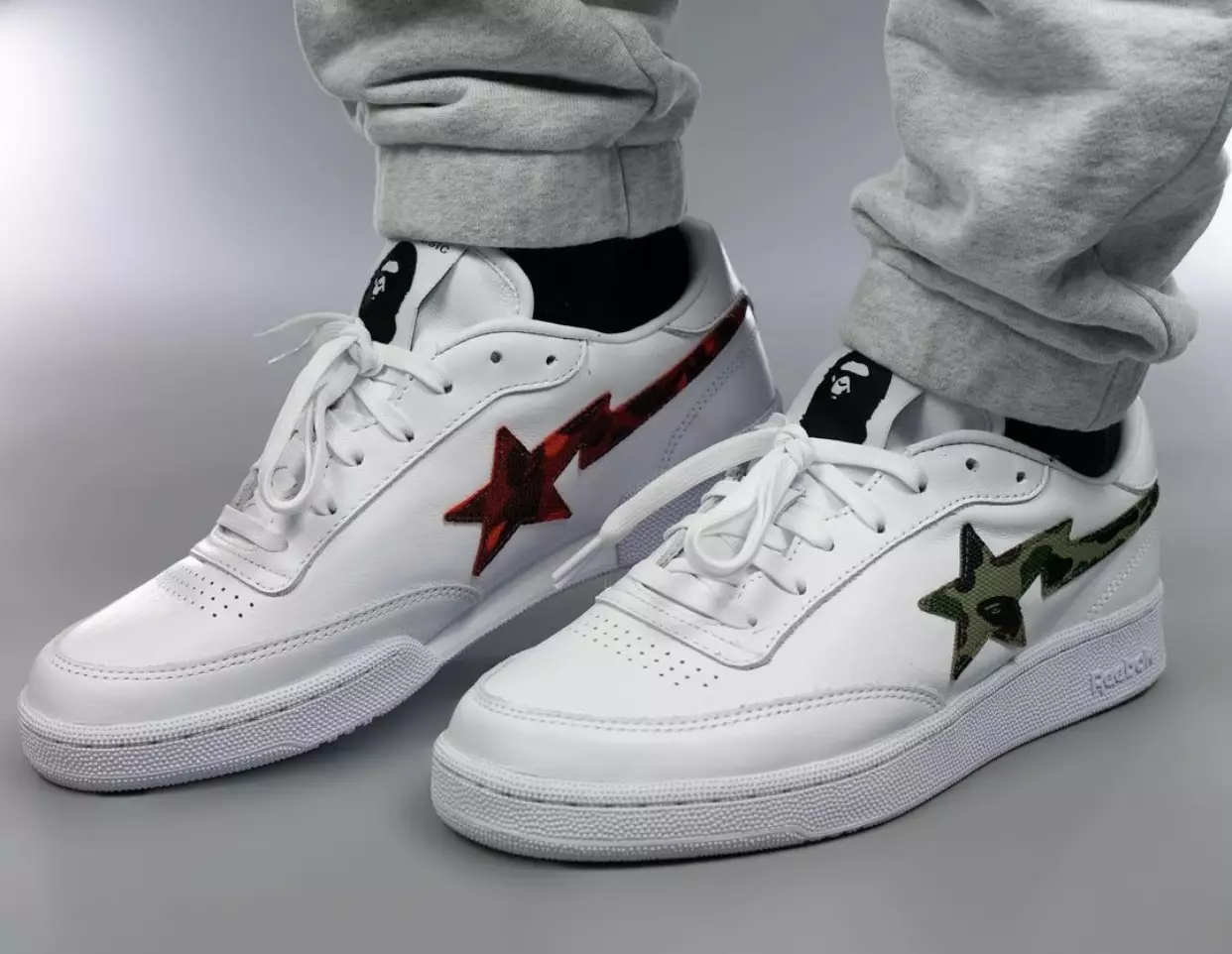 Bape Reebok Club C Bapesta FY3603 Julkaisupäivä jaloissa