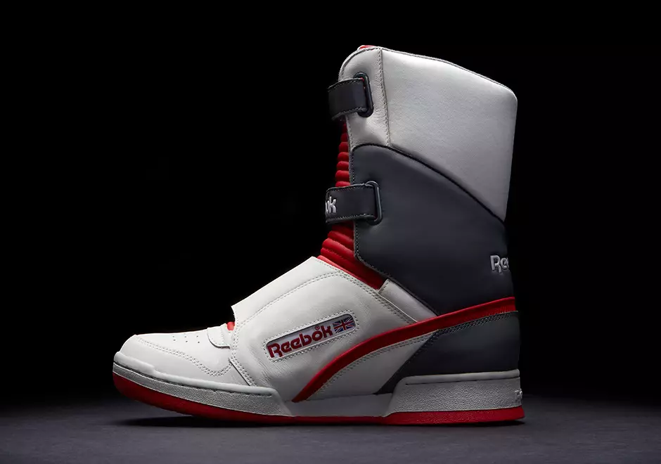 Cluiche Reebok Alien Stomper