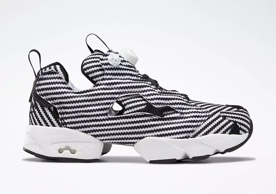 Reebok Instapump Fury pārklāts ar Allover oglekļa šķiedras apdruku