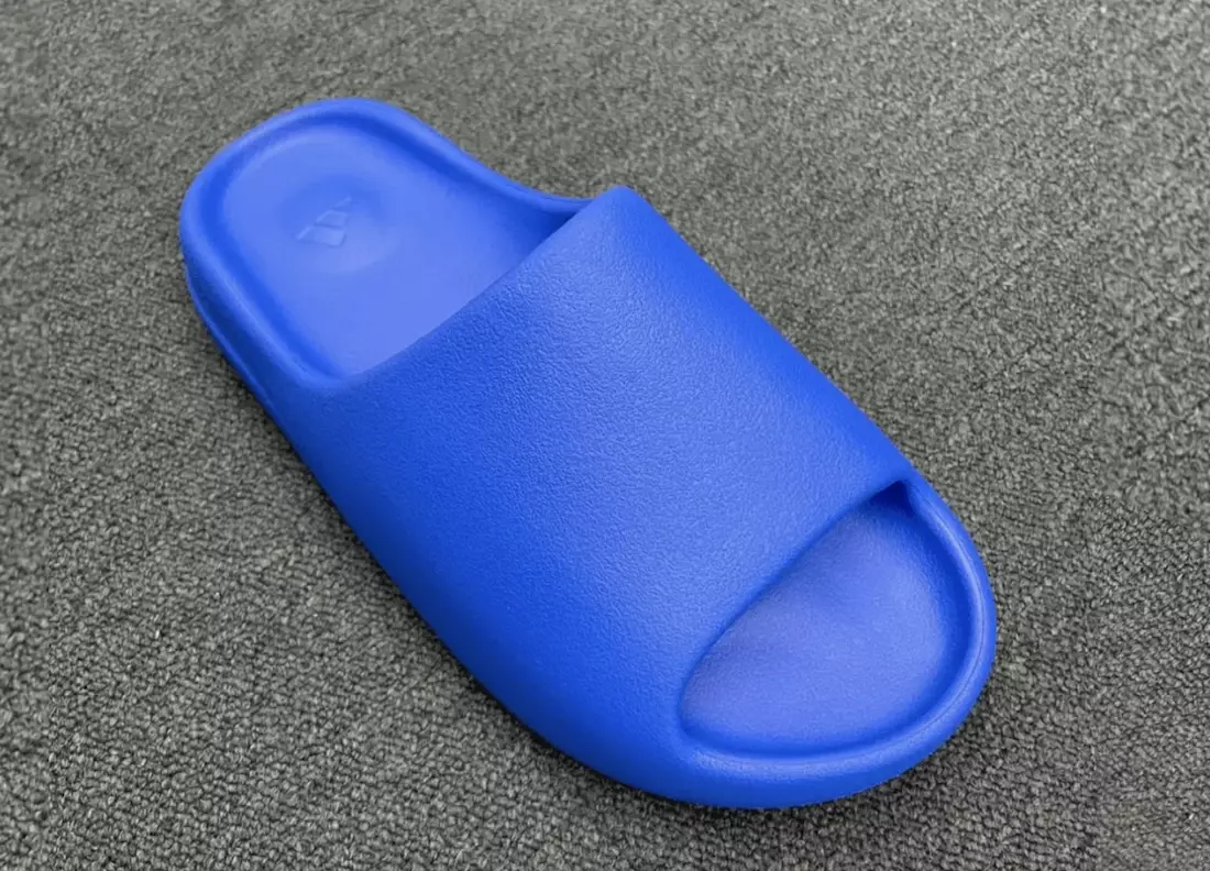 adidas Yeezy Slide Azure Blauw ID4133 Releasedatum